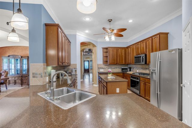 12807 Winding Manor Drive, Houston, TX 77044
