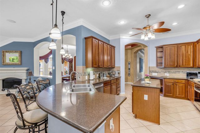 12807 Winding Manor Drive, Houston, TX 77044