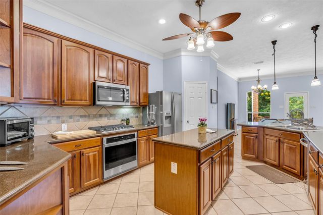 12807 Winding Manor Drive, Houston, TX 77044