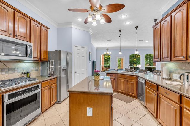 12807 Winding Manor Drive, Houston, TX 77044