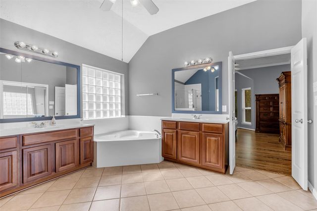 12807 Winding Manor Drive, Houston, TX 77044