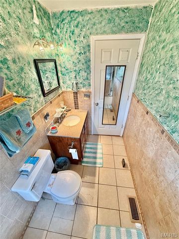 610 Walter Street, Farmington, MO 63640