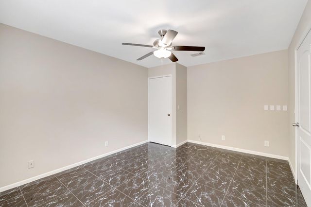 82 Baytree Circle, Boynton Beach, FL 33436