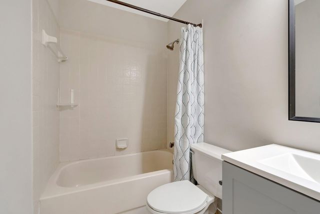 82 Baytree Circle, Boynton Beach, FL 33436