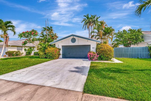 82 Baytree Circle, Boynton Beach, FL 33436