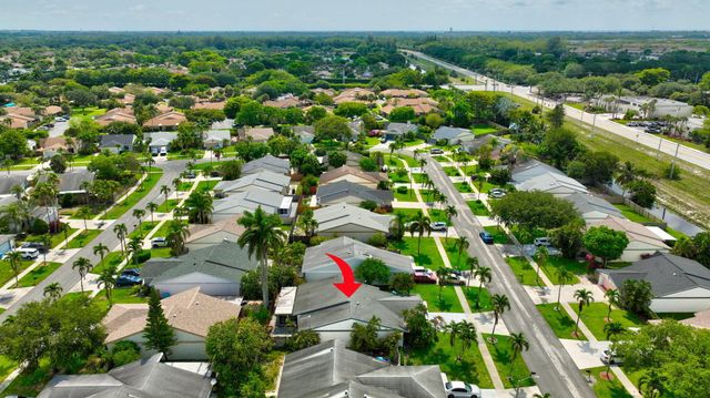 82 Baytree Circle, Boynton Beach, FL 33436