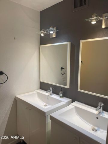 5618 S Rocky Point Road, Tempe, AZ 85283