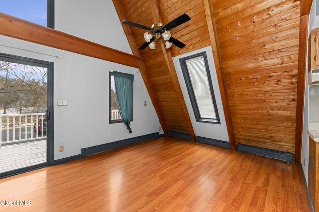 1 Keyes Lane, Brunswick, NY 12180