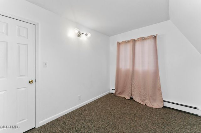 1 Keyes Lane, Brunswick, NY 12180