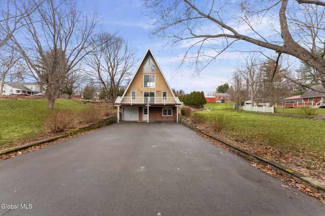 1 Keyes Lane, Brunswick, NY 12180