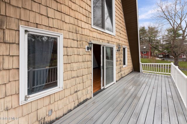 1 Keyes Lane, Brunswick, NY 12180