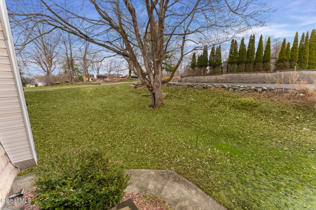 1 Keyes Lane, Brunswick, NY 12180