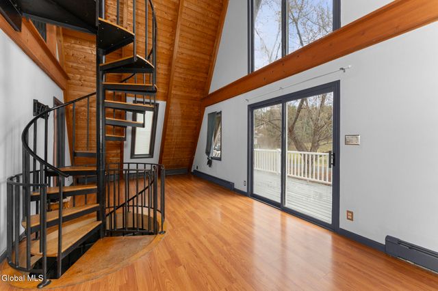 1 Keyes Lane, Brunswick, NY 12180