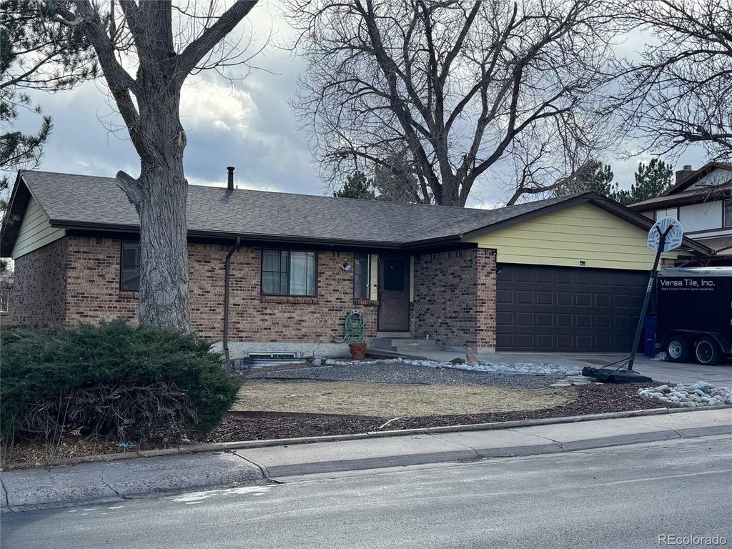 13778 W Asbury Cir, Lakewood, CO 80228