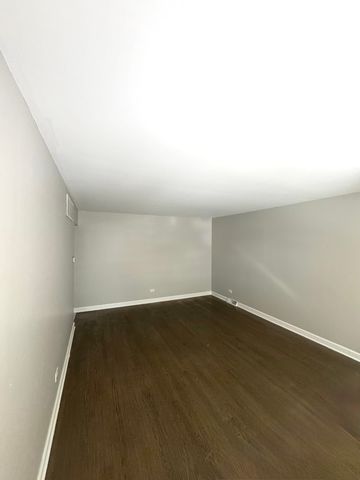 340 155th Place, Calumet City, IL 60409