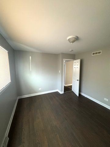 340 155th Place, Calumet City, IL 60409