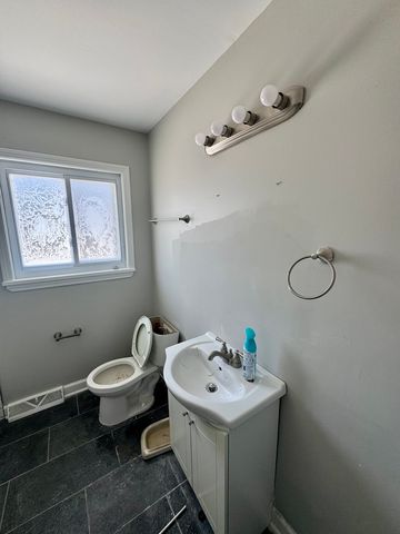 340 155th Place, Calumet City, IL 60409