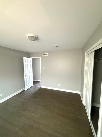 340 155th Place, Calumet City, IL 60409