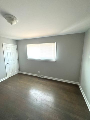 340 155th Place, Calumet City, IL 60409