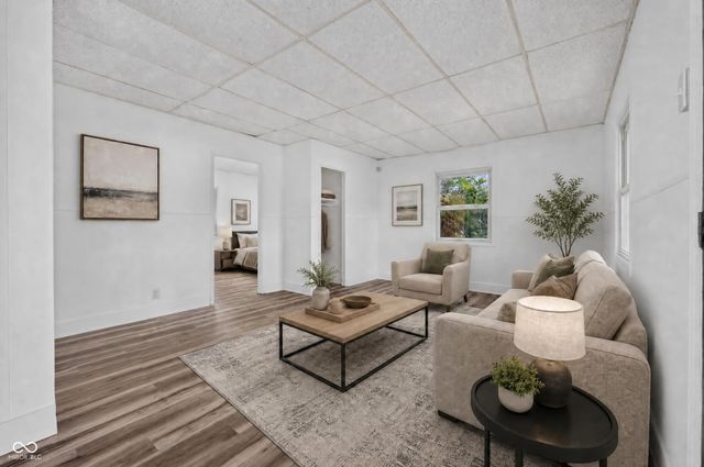 3125 Manor Court, Indianapolis, IN 46218