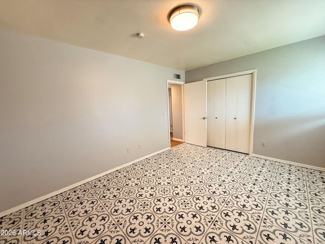 1122 S McClintock Drive A, Tempe, AZ 85281