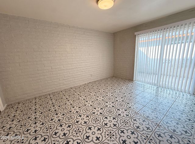 1122 S McClintock Drive A, Tempe, AZ 85281