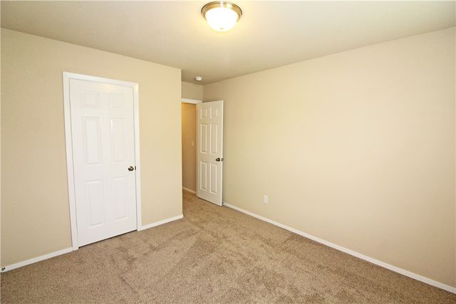 807 Green World Street, Bentonville, AR 72712