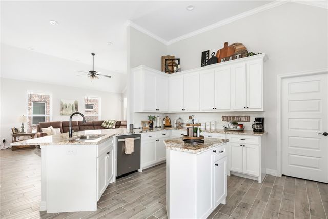 14823 Big Pine Lane, Baytown, TX 77523