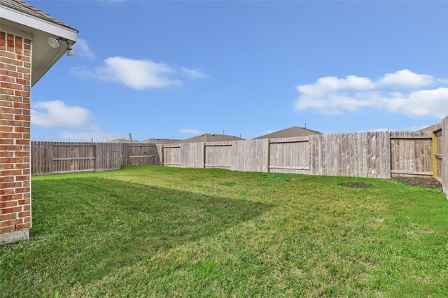 14823 Big Pine Lane, Baytown, TX 77523