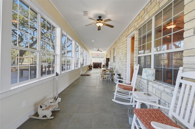 820 Candlelight Circle, Brenham, TX 77833