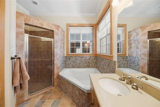 820 Candlelight Circle, Brenham, TX 77833