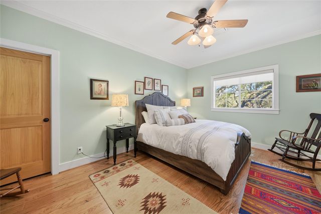 820 Candlelight Circle, Brenham, TX 77833