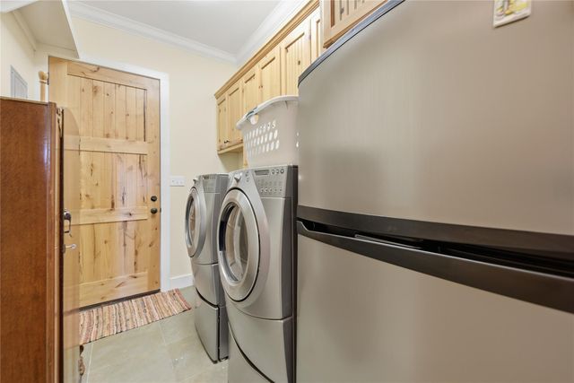 820 Candlelight Circle, Brenham, TX 77833