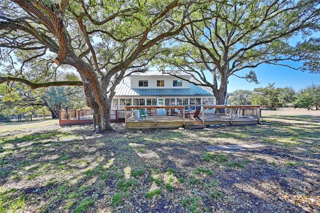 820 Candlelight Circle, Brenham, TX 77833