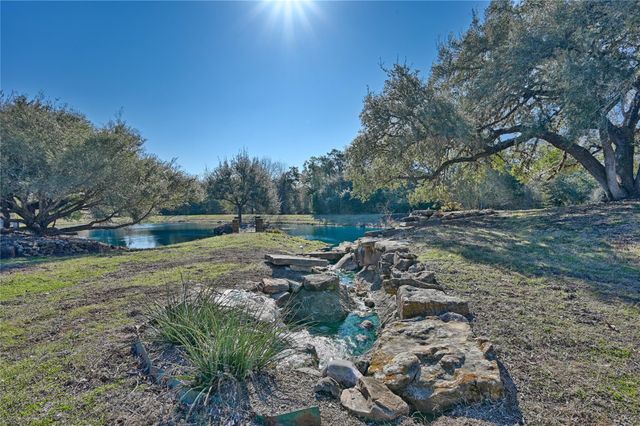 820 Candlelight Circle, Brenham, TX 77833