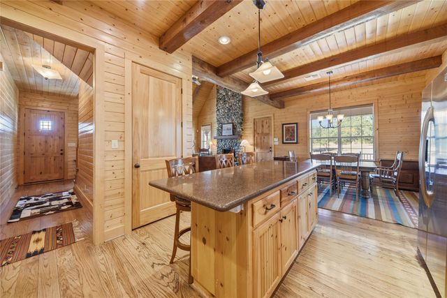 820 Candlelight Circle, Brenham, TX 77833