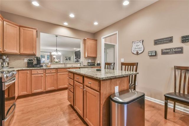 6407 Autumn Crest Lane, Hoschton, GA 30548