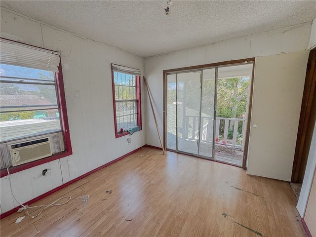 2702 Riggan St, Corpus Christi, TX 78404