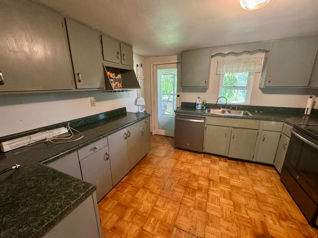 51 Circle Drive, Rossville, GA 30741