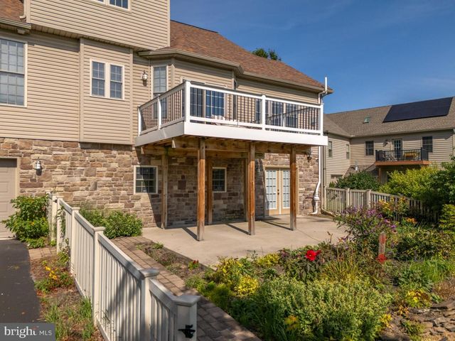 1458 HIGHFIELD COURT, Chambersburg, PA 17202