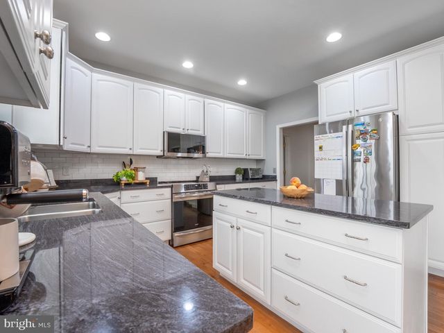 1458 HIGHFIELD COURT, Chambersburg, PA 17202