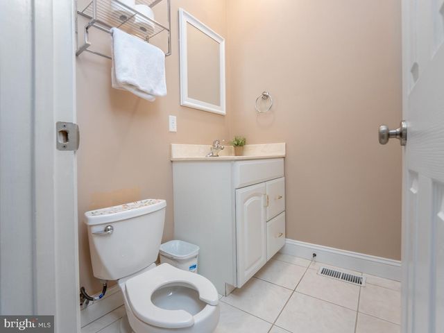 1458 HIGHFIELD COURT, Chambersburg, PA 17202