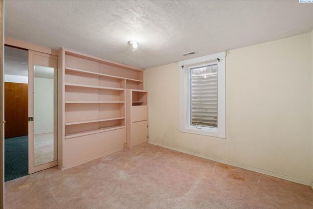 4004 W Nixon Street, Pasco, WA 99301