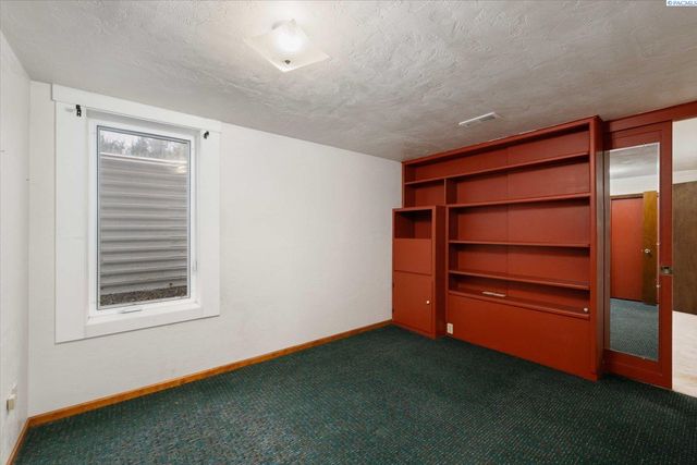 4004 W Nixon Street, Pasco, WA 99301