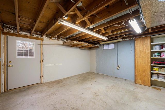 4004 W Nixon Street, Pasco, WA 99301