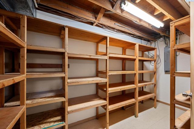 4004 W Nixon Street, Pasco, WA 99301