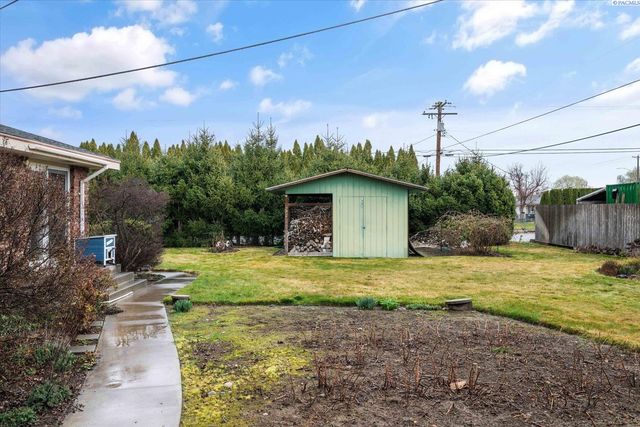 4004 W Nixon Street, Pasco, WA 99301