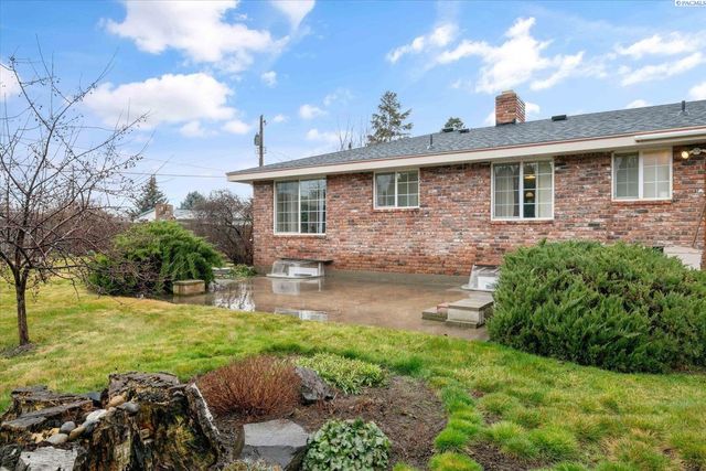 4004 W Nixon Street, Pasco, WA 99301