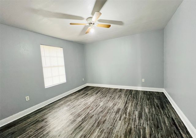 2621 E 12th Street, Fort Worth, TX 76111