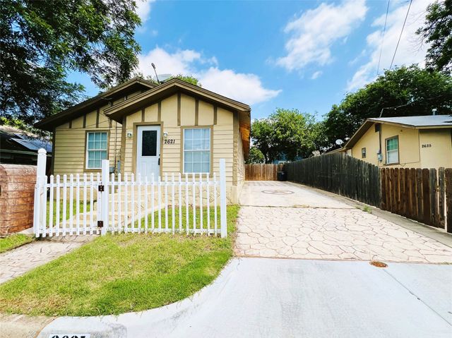 2621 E 12th Street, Fort Worth, TX 76111